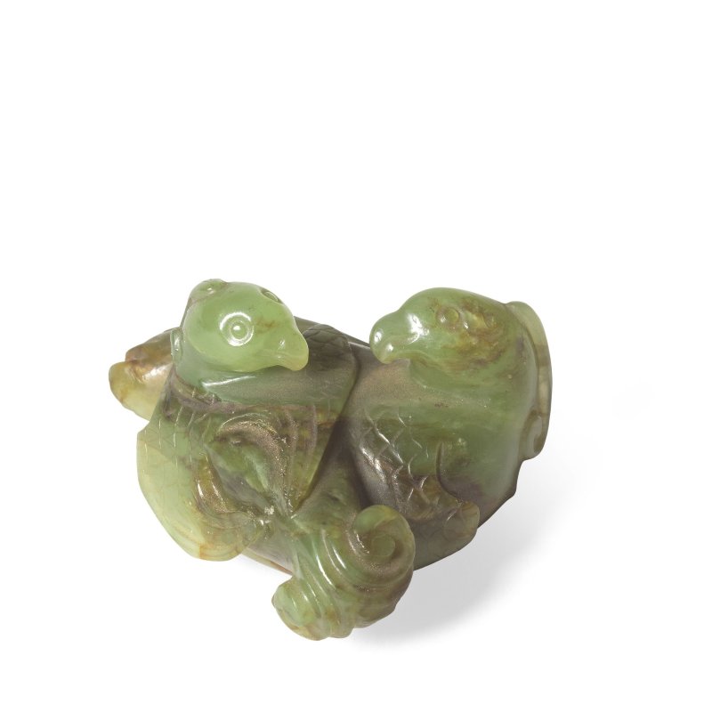 十八/十九世紀 翠玉雕鳥 | A SPINACH JADE 'BIRDS' GROUP - 图1