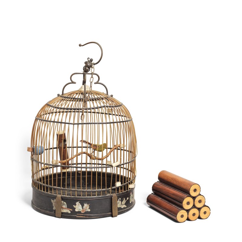 二十世紀 竹鳥籠及紅木疊卷盒 | A BAMBOO BIRD CAGE AND A CARVED HONGMU 'SCROLL PILE' BOX - 图2