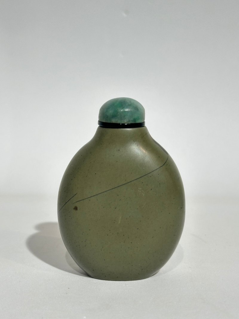 二十世紀 端石⌈喜上眉梢⌋鼻煙壺 | A DUAN-STONE 'MAGPIE AND PRUNUS' SNUFF BOTTLE - 图9