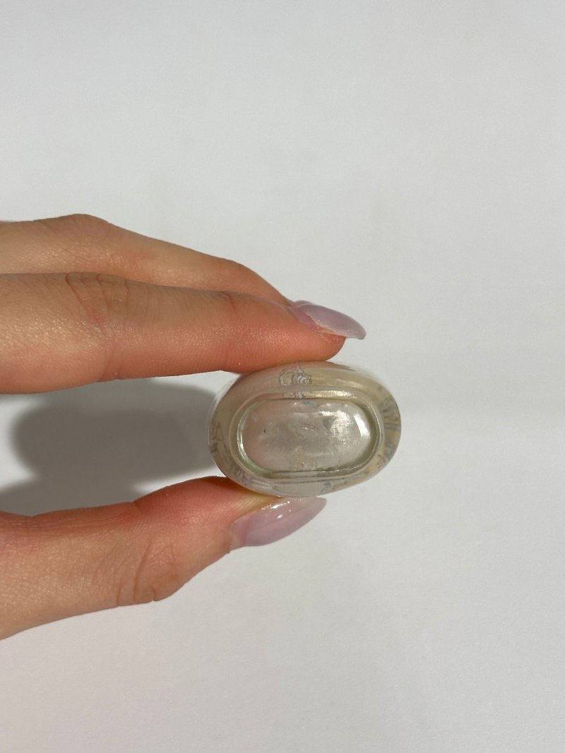 向君作 玻璃內畫「七仙女」鼻煙壺 一九六六年作 | AN INSIDE PAINTED GLASS 'SEVEN GODDESSES' SNUFF BOTTLE - 图2