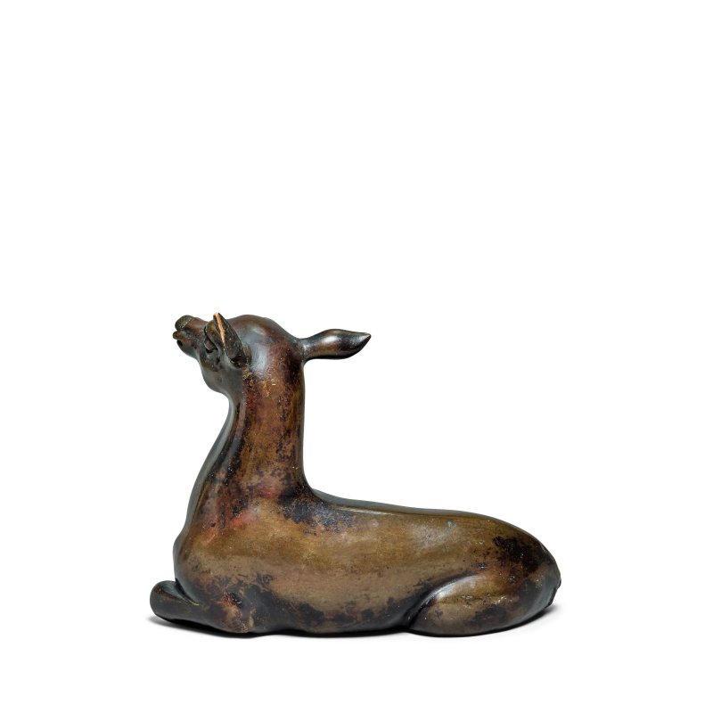 十七/十八世紀 銅臥鹿 | A BRONZE MODEL OF A RECUMBENT DOE - 图2