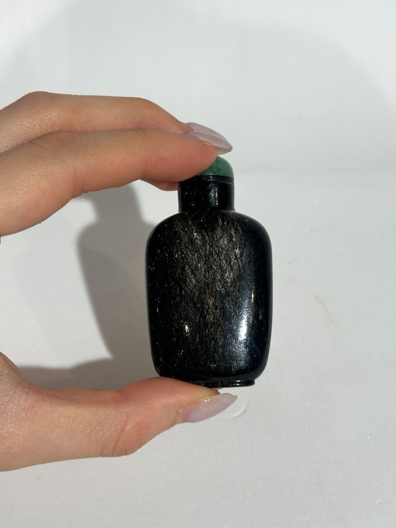 清十九世紀 髮晶鼻煙壺 | A HAIR CRYSTAL SNUFF BOTTLE - 图2
