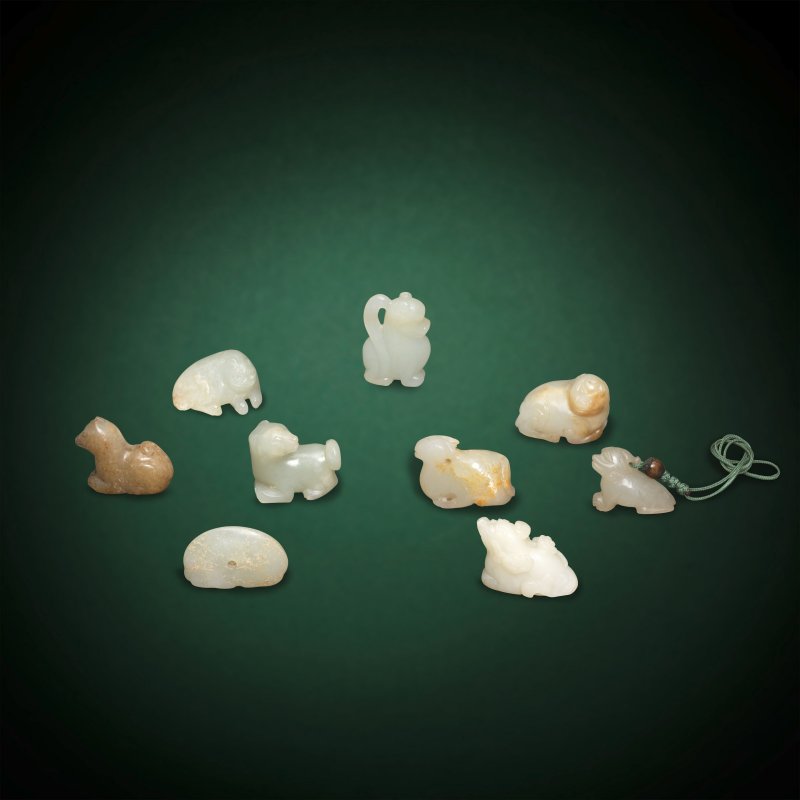 明及更晚 玉雕瑞獸一組九件 | A GROUP OF NINE SMALL MYTHICAL BEAST CARVINGS - 图1