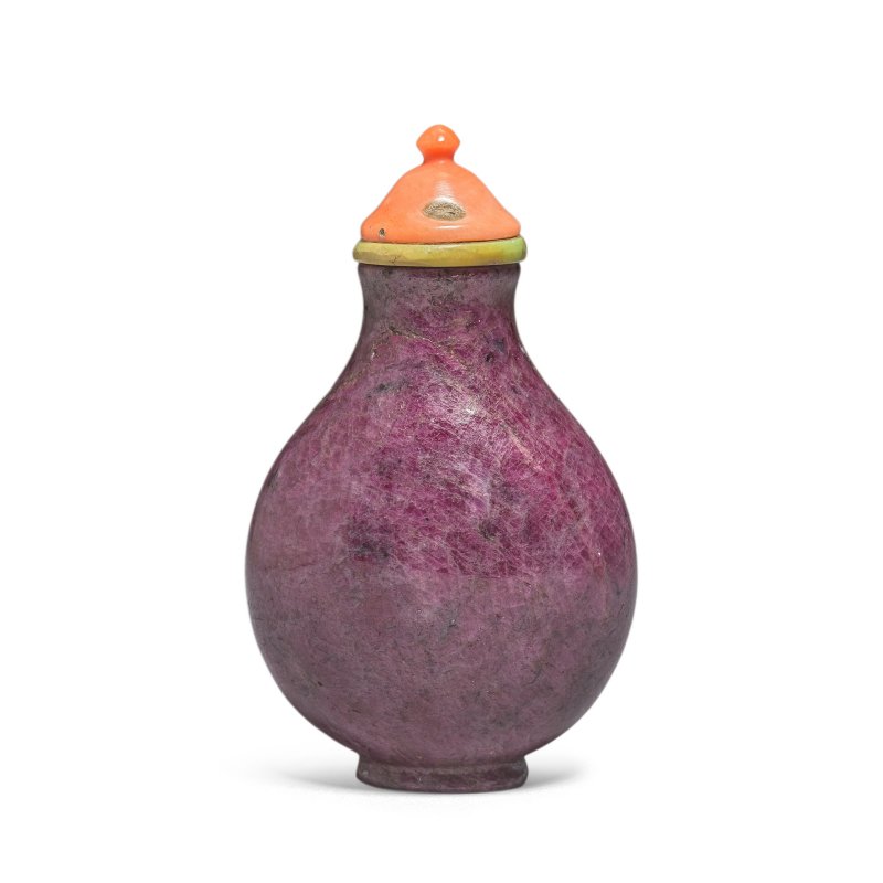 清 一八零零至一八六零年 紅寶巖石鼻烟壺 | A RUBY MATRIX SNUFF BOTTLE - 图1