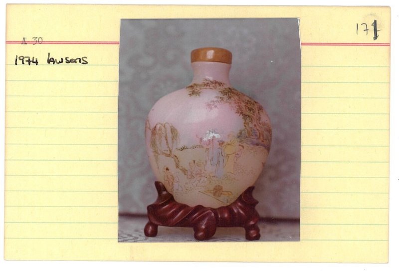 民國 涅白玻璃胎畫琺瑯山水人物紋鼻煙壺 ⌈古月軒⌋款 | AN ENAMELLED MILKY GLASS 'LANDSCAPE AND FIGURES' SNUFF BOTTLE - 图10