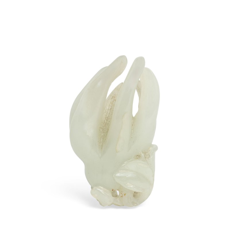 十九世紀 青玉佛手珮 | A PALE CELADON JADE FINGER-CITRON PENDANT - 图2