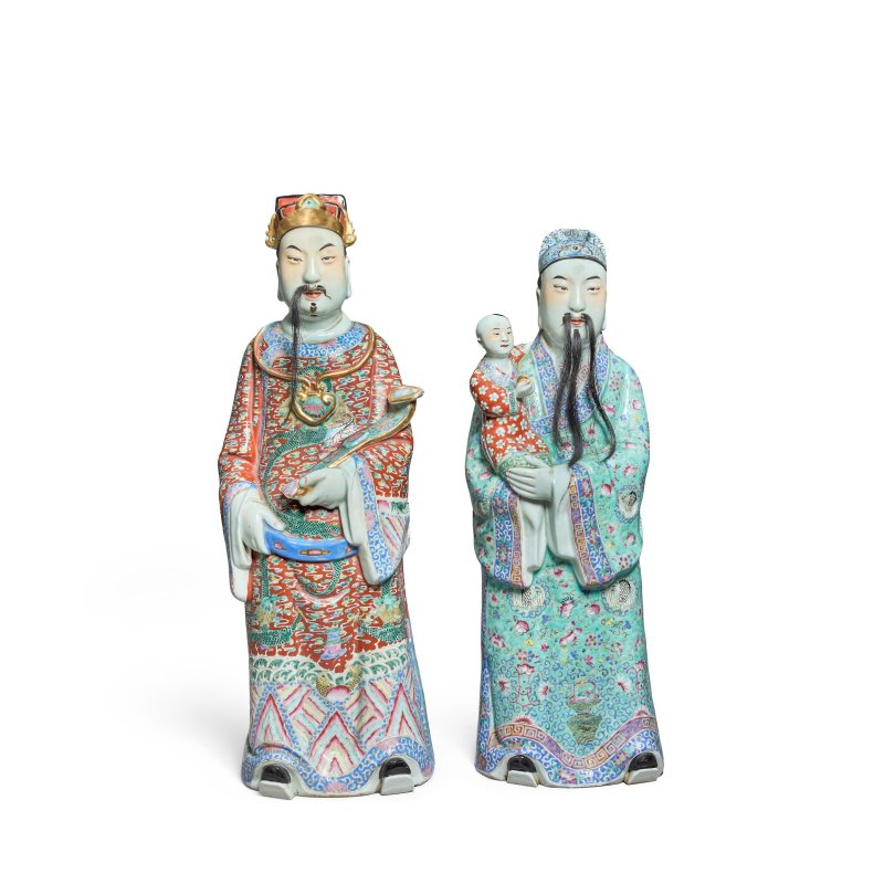 民國 粉彩福祿像兩件 | TWO FAMILLE ROSE FIGURES OF LU XING AND FU XING