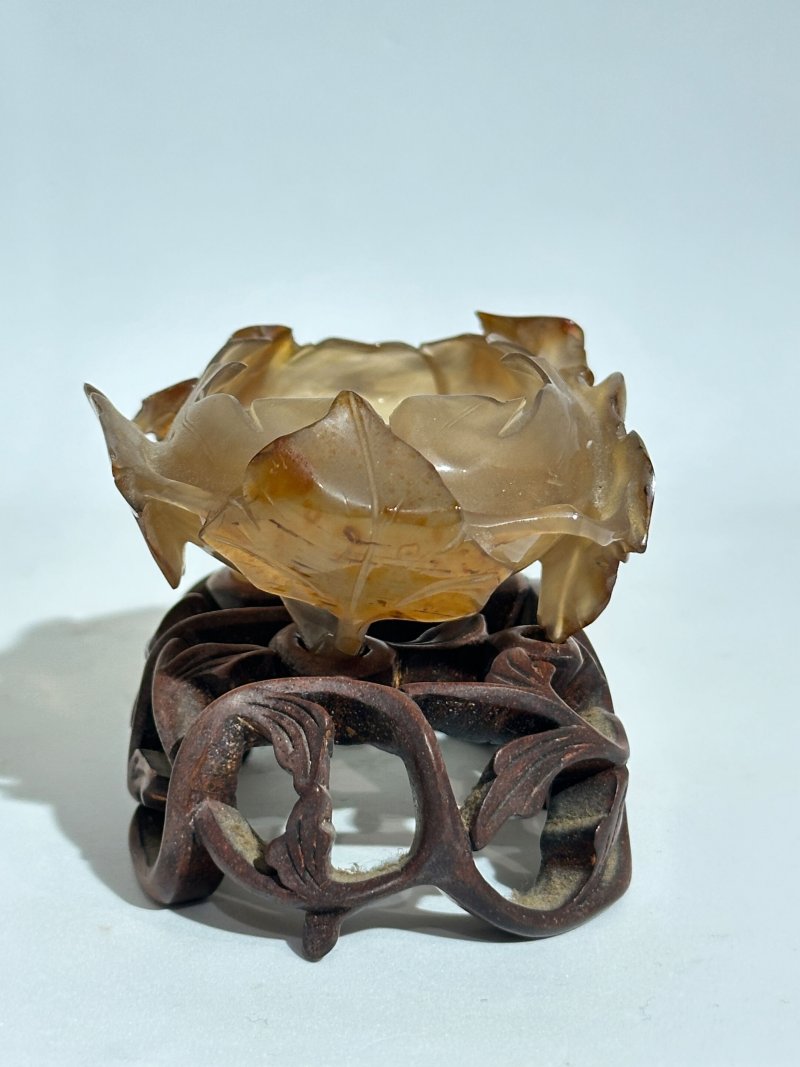 十九/二十世紀 瑪瑙花卉形洗 及座 | AN AGATE 'FLORAL' WASHER - 图7