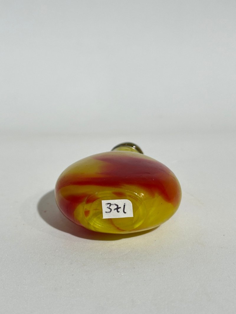 十九世紀 玻璃鼻煙壺五件 | FIVE GLASS SNUFF BOTTLES - 图15