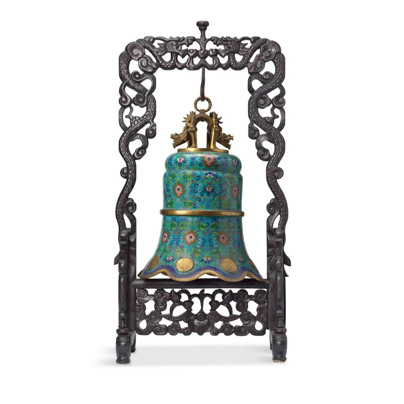 十九/二十世紀早期 銅胎掐絲琺琅鐘 | A CLOISONNÉ ENAMEL BELL
