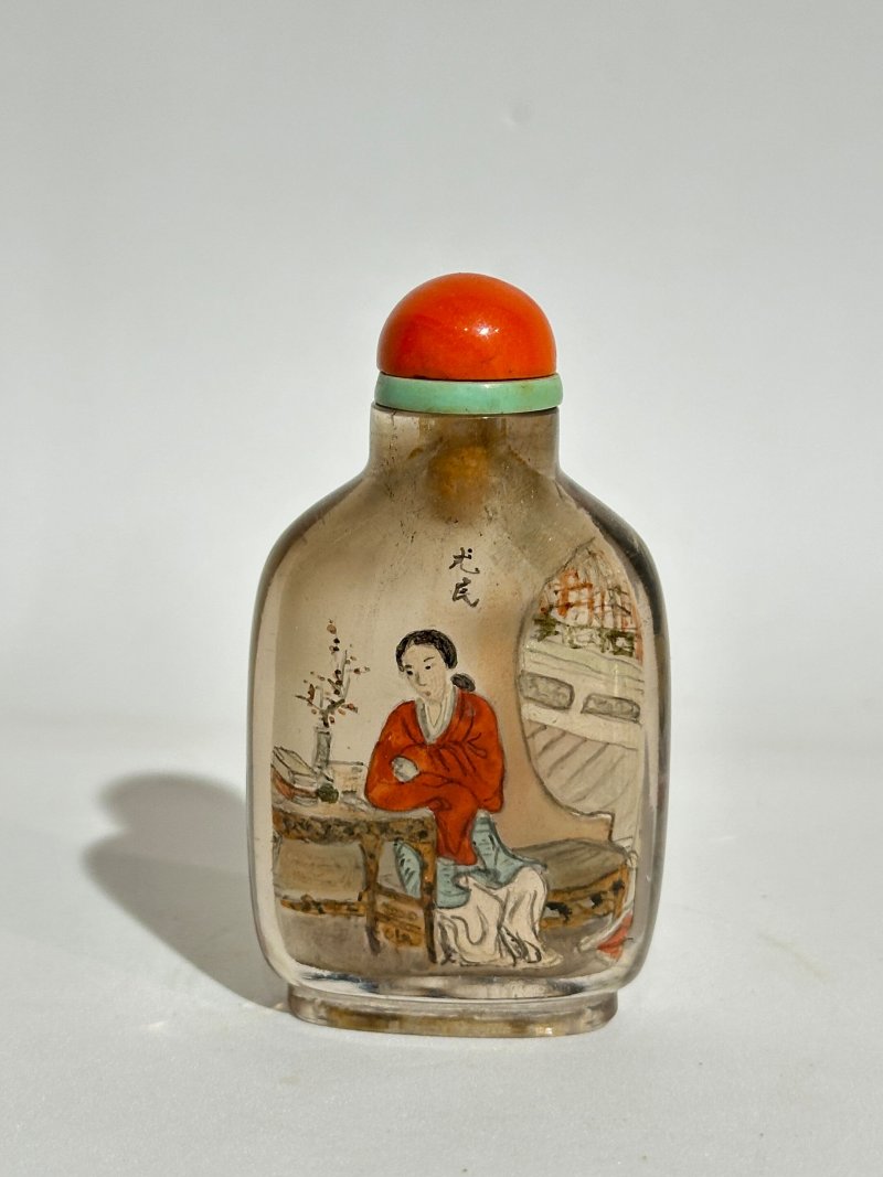 民國 薛成彩作 水晶內畫「北京」、「尤氏」鼻煙壺二件 | TWO INSIDE PAINTED ROCK CRYSTAL SNUFF BOTTLES - 图2