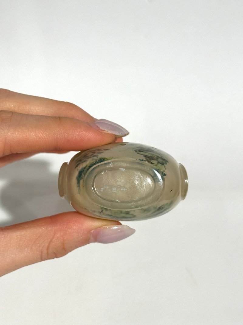 二十世紀 王習三作 瑪瑙內畫「蟋蟀」鼻煙壺 | AN INSIDE PAINTED AGATE 'CRICKET' SNUFF BOTTLE - 图2