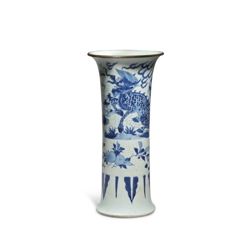 清順治 青花麒麟紋觚式瓶 | A BLUE AND WHITE 'QILIN' VASE, GU