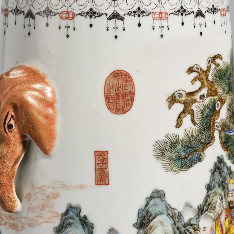 民国 粉彩人物故事象耳尊 - 图4