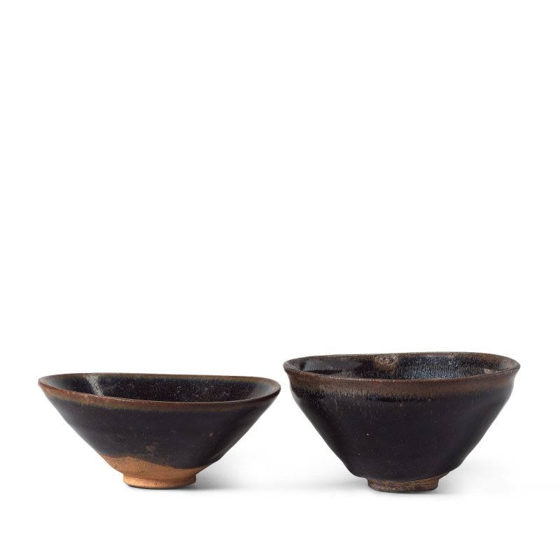 或宋 黑釉盌兩件 | TWO BLACK-GLAZED TEA BOWLS