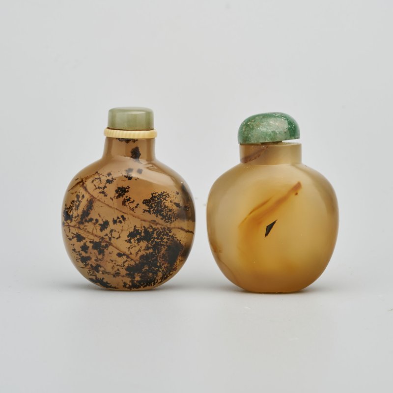 清十九世紀 水藻瑪瑙、纏絲瑪瑙、影瑪瑙鼻煙壺四件 | FOUR AGATE SNUFF BOTTLES - 图38