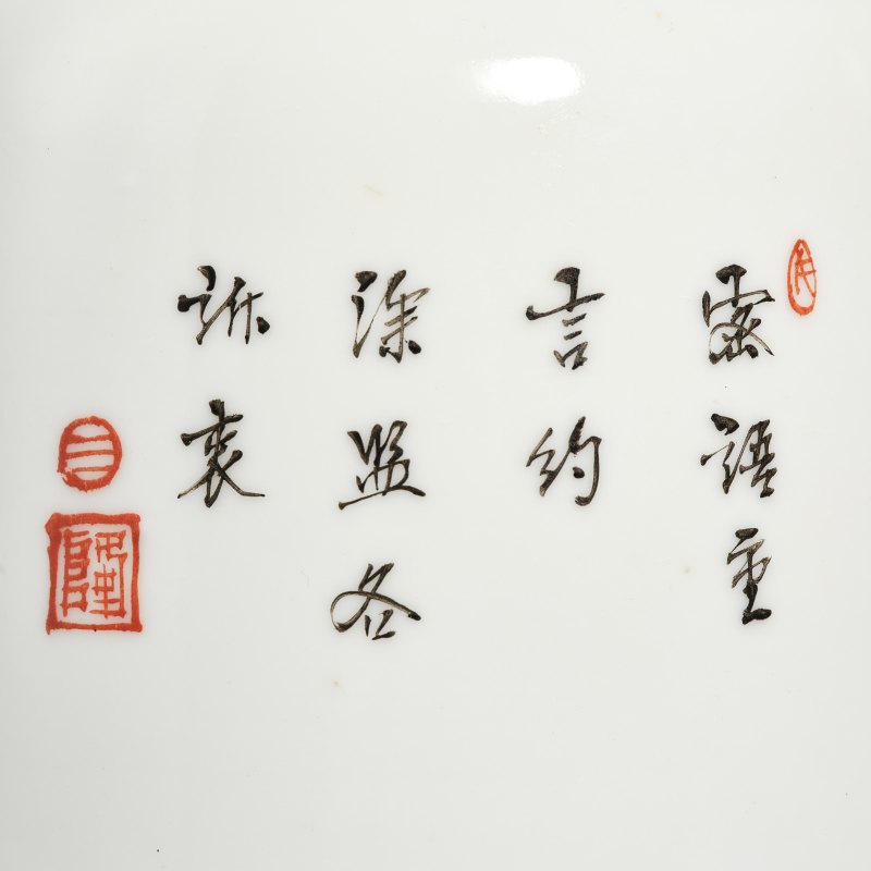 民国 粉彩红楼梦人物瓶一对 - 图13