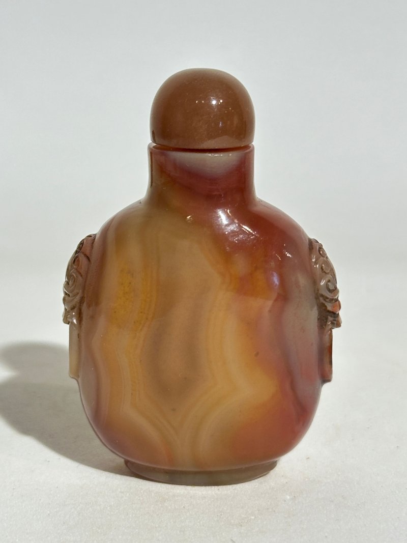 清十九世紀 水藻瑪瑙、纏絲瑪瑙、影瑪瑙鼻煙壺四件 | FOUR AGATE SNUFF BOTTLES - 图23