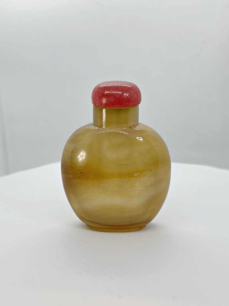 清十九世紀 瑪瑙鼻煙壺 | A CHALCEDONY AGATE SNUFF BOTTLE - 图6