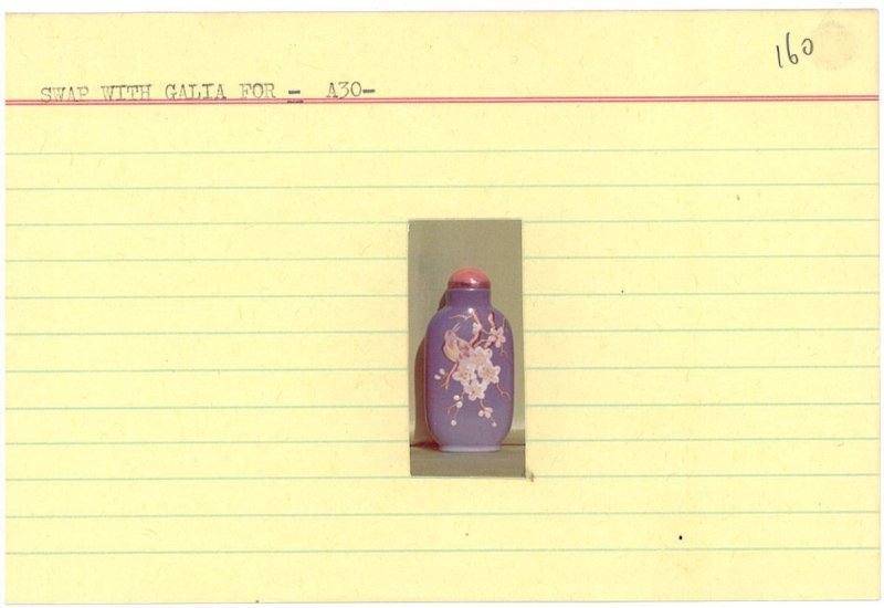 清十九世紀 藍地粉彩宜興⌈喜上眉梢⌋鼻煙壺 | AN ENAMELLED YIXING 'MAGPIE AND PRUNUS' SNUFF BOTTLE - 图11