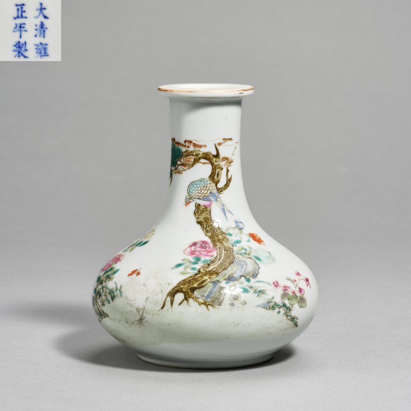 民国 粉彩花鸟荸荠瓶