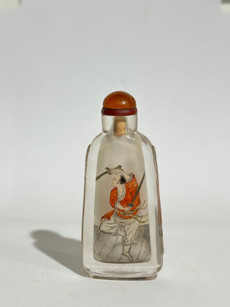 民國 薛成彩作 水晶內畫「北京」、「尤氏」鼻煙壺二件 | TWO INSIDE PAINTED ROCK CRYSTAL SNUFF BOTTLES - 图5