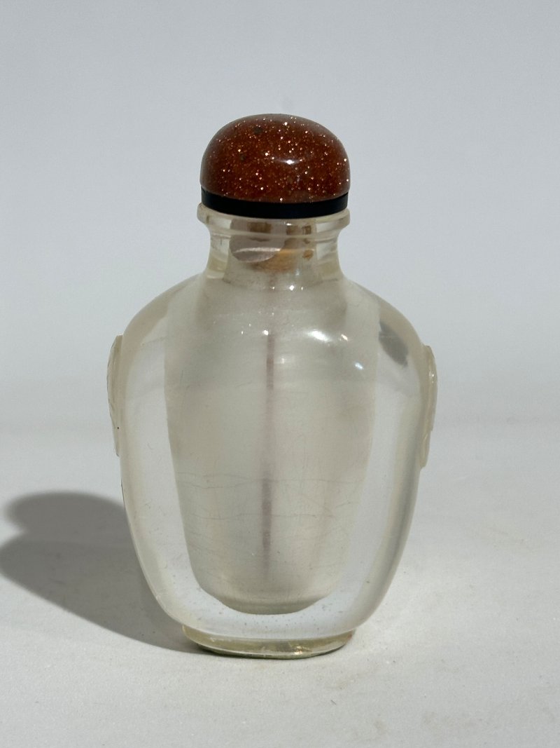 清十九世紀 水晶鼻煙壺二件 | TWO ROCK CRYSTAL SNUFF BOTTLES - 图3