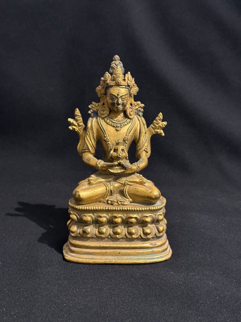 （或）十八世紀 帕拉復興風格 銅鎏金無量壽佛坐像 | A GILT-BRONZE FIGURE OF AMITAYUS - 图7