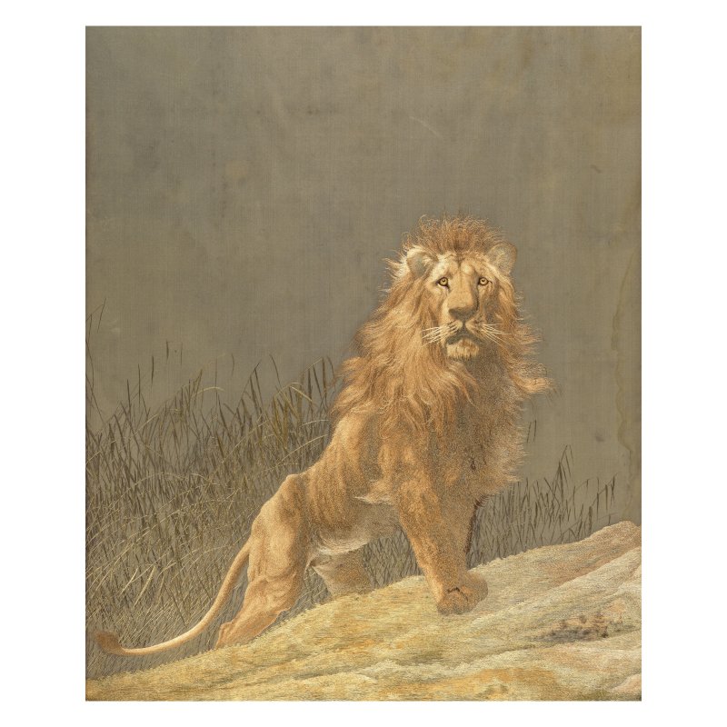 明治時代 絲綉獅紋屏 裝框 | AN EMBROIDERED SILK 'LION' PANEL
