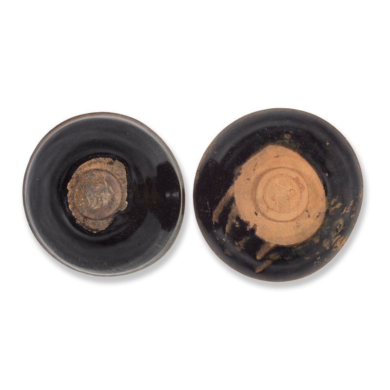 或宋 黑釉盌兩件 | TWO BLACK-GLAZED TEA BOWLS - 图3