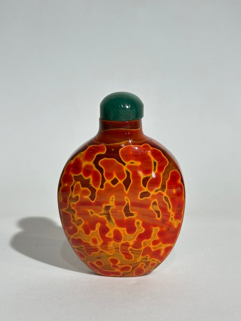 清十九世紀 玻璃胎仿雄黃鼻煙壺 | A GLASS SNUFF BOTTLE IMITATING REALGAR - 图9