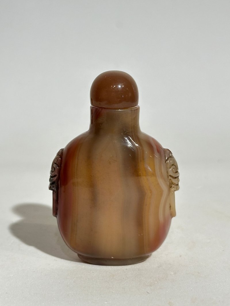 清十九世紀 水藻瑪瑙、纏絲瑪瑙、影瑪瑙鼻煙壺四件 | FOUR AGATE SNUFF BOTTLES - 图25