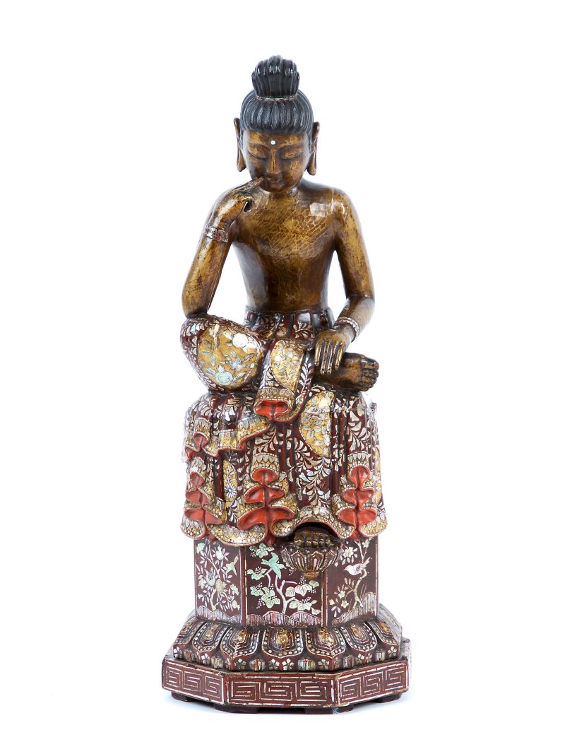 或韓國 十九世紀 | A MOTHER-OF-PEARL INLAID LACQUERED WOOD MAITREYA - 图3