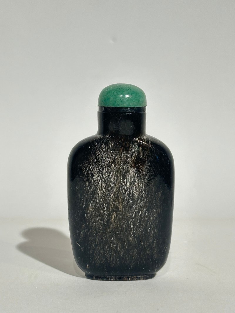 清十九世紀 髮晶鼻煙壺 | A HAIR CRYSTAL SNUFF BOTTLE - 图11