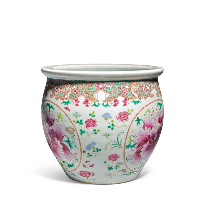 十九世紀 粉彩花卉紋花盆 | A FAMILLE ROSE 'FLORAL' JARDINIERE - 图2