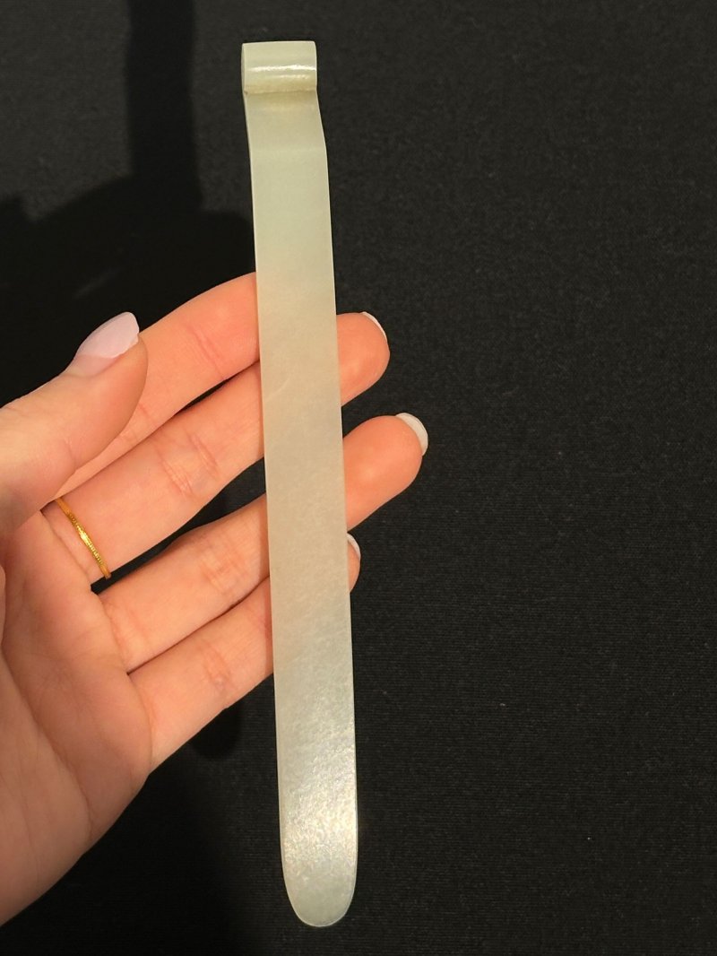 清 青白玉扁方五枚 | FIVE GREENISH WHITE JADE HAIR PINS, BIANFANG - 图2