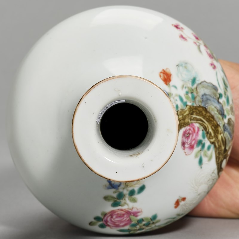 民国 粉彩花鸟荸荠瓶 - 图6