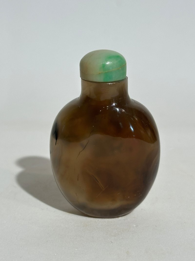 清十九世紀 水藻瑪瑙、纏絲瑪瑙、影瑪瑙鼻煙壺四件 | FOUR AGATE SNUFF BOTTLES - 图15