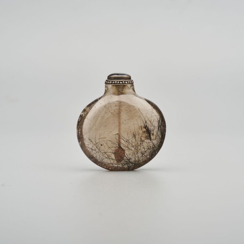 清十九世紀 發晶鼻煙壺 | A HAIR CRYSTYAL SNUFF BOTTLE - 图1