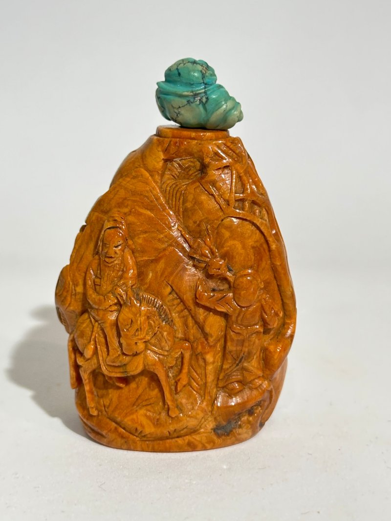 1760-1880 琥珀人物大師根珀人物紋鼻煙壺 及盒 | A ROOT AMBER SNUFF BOTTLE - 图8