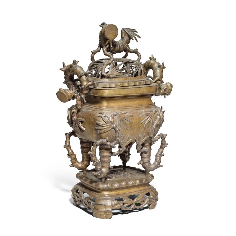 清晚期 銅竹紋蓋爐及座 | A BRONZE 'BAMBOO' INCENSE BURNER, COVER AND STAND - 图2