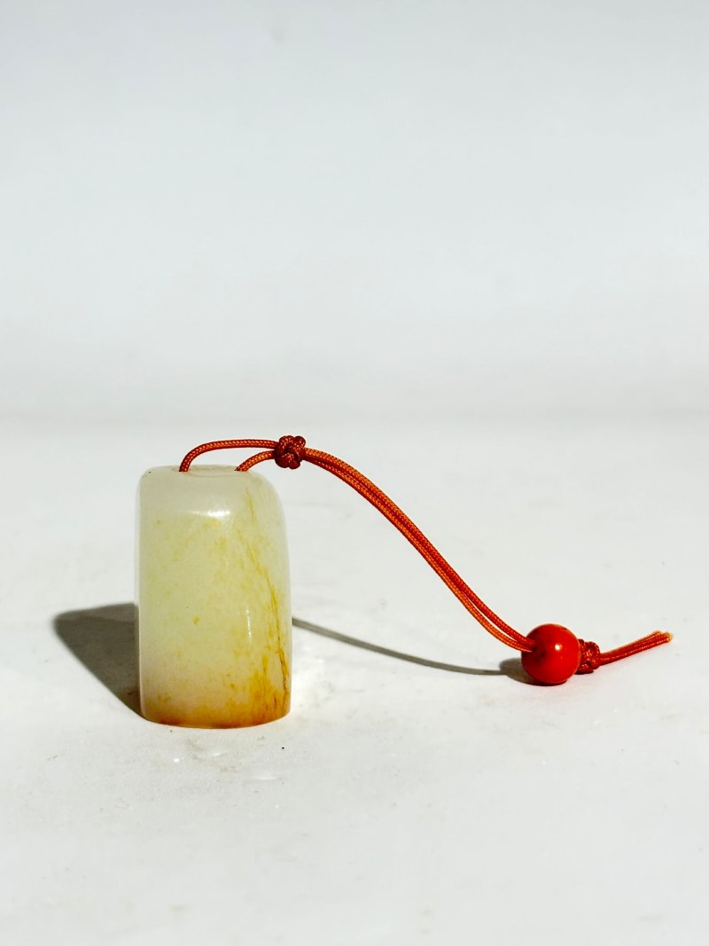 清十九世紀 白玉靈犬紐、子玉閑章二枚 | TWO WHITE JADE SEALS - 图4