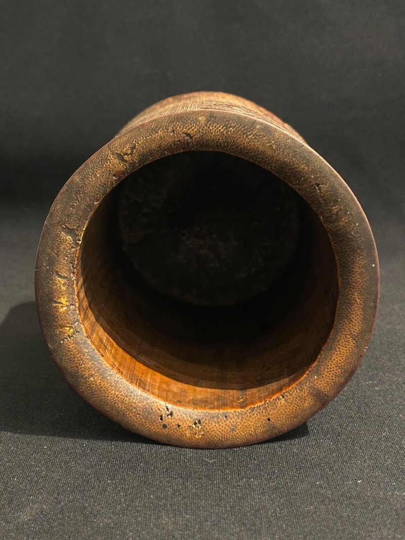 民國 竹雕蟈蟈桑葉紋筆筒 | A BAMBOO 'FLORAL' BRUSH POT - 图5