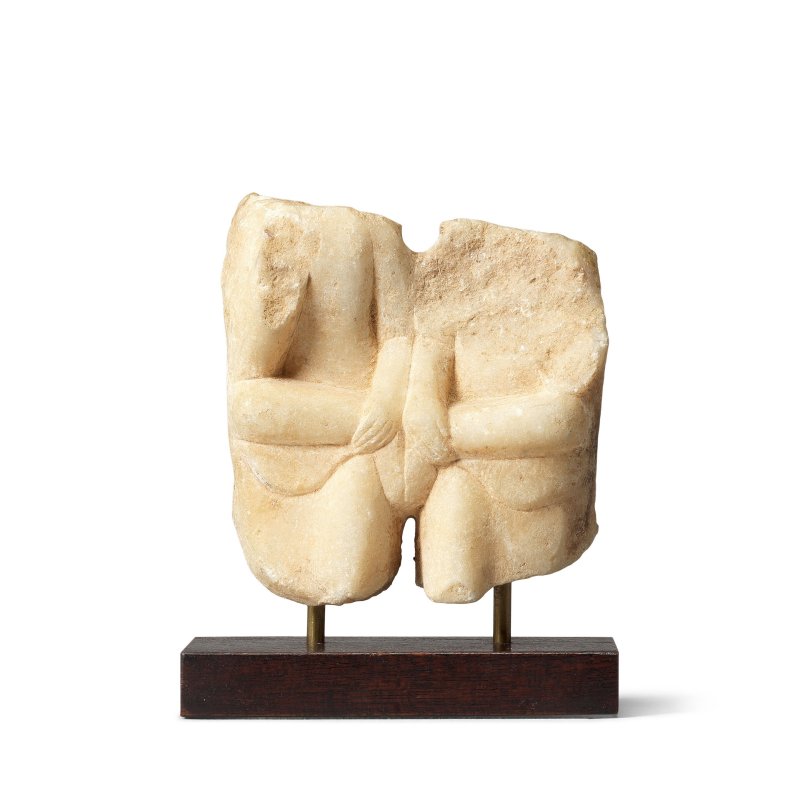 北齊 石雕像殘片 | A WHITE MARBLE FRAGMENT OF A SMALL STELE