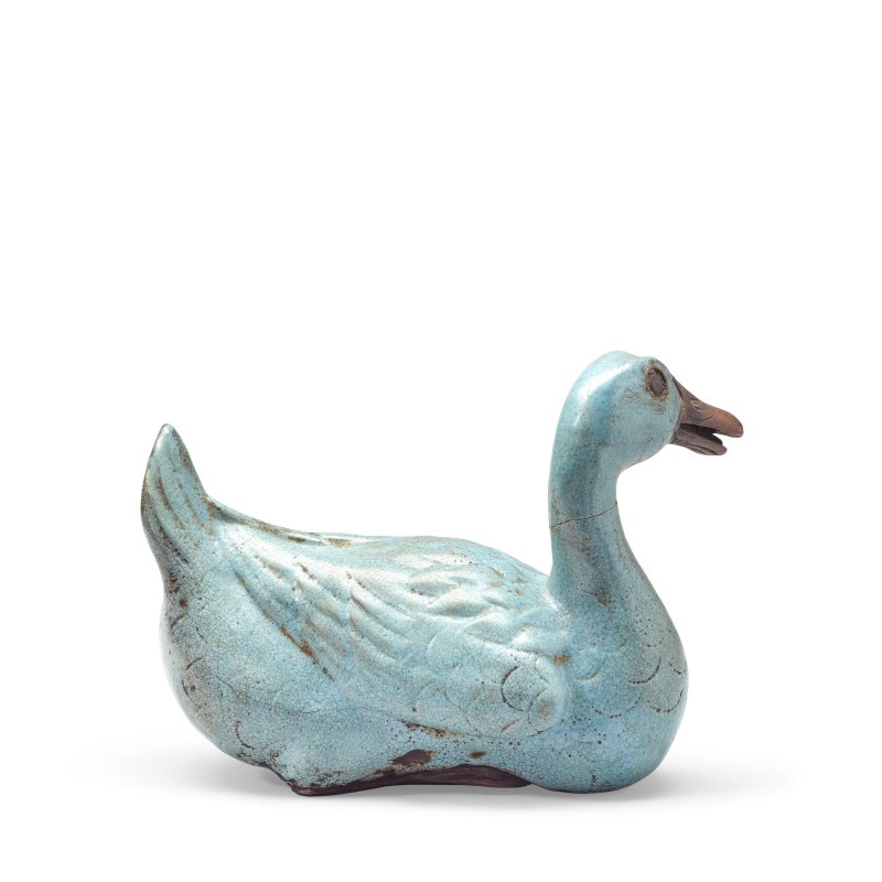 清乾隆 宜興段泥鴨 | A GLAZED YIXING STONEWARE FIGURE OF A DUCK - 图2