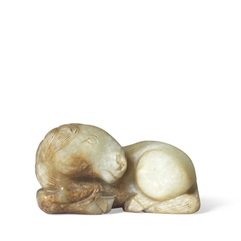 十八世紀 褐青玉雕馬 | A PALE GREEN AND RUSSET JADE 'HORSE' CARVING - 图1