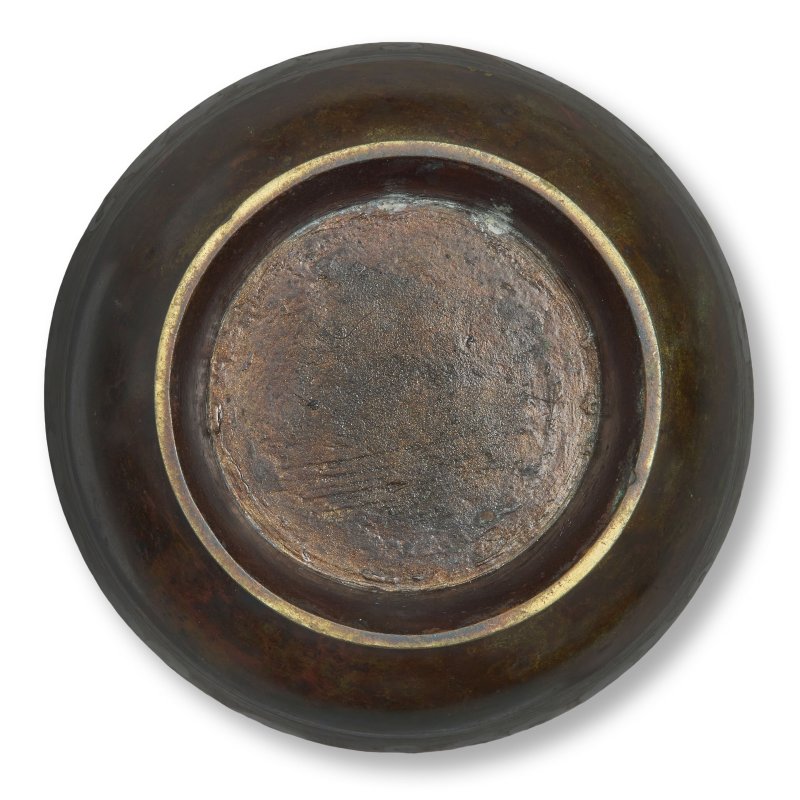 明 銅瓶一組三件 | A GROUP OF THREE BRONZE VASES - 图3