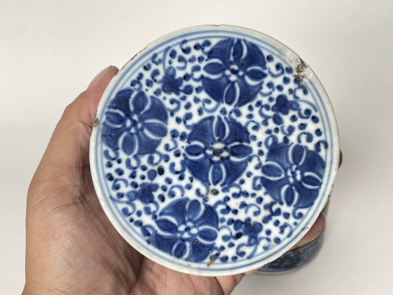 清 青花缠枝花卉纹节盒 - 图3