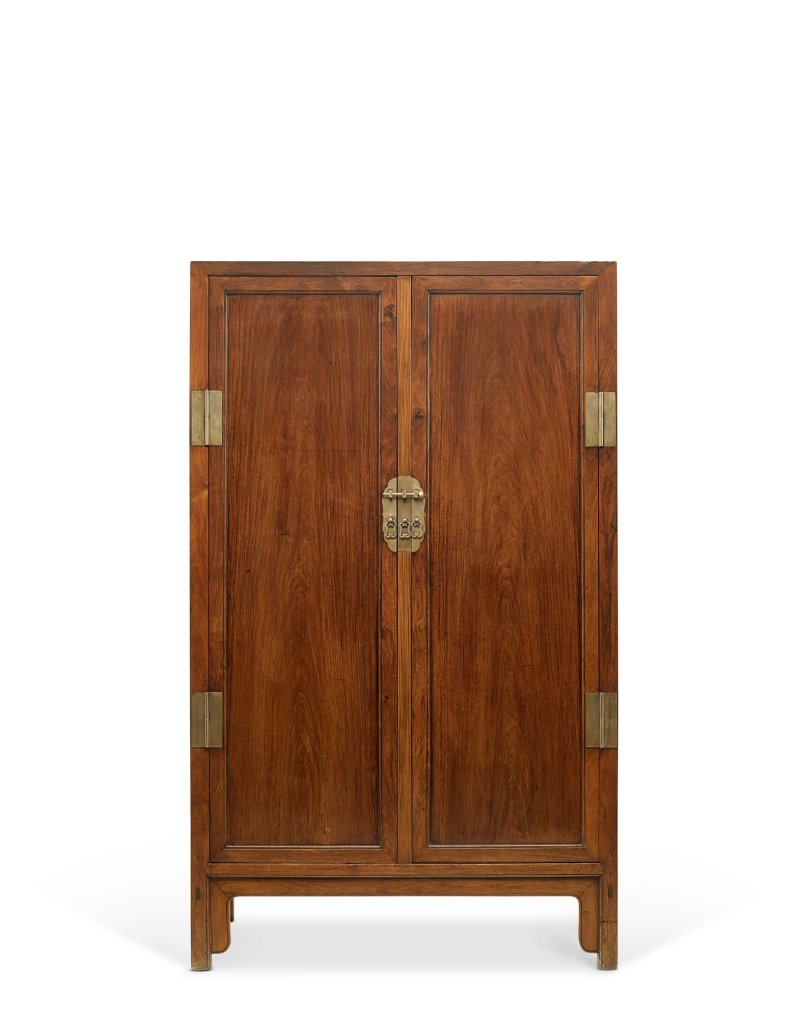 A rare huanghuali square-corner cabinet, 17th century | 十七世紀　黃花梨方角櫃 - 图1