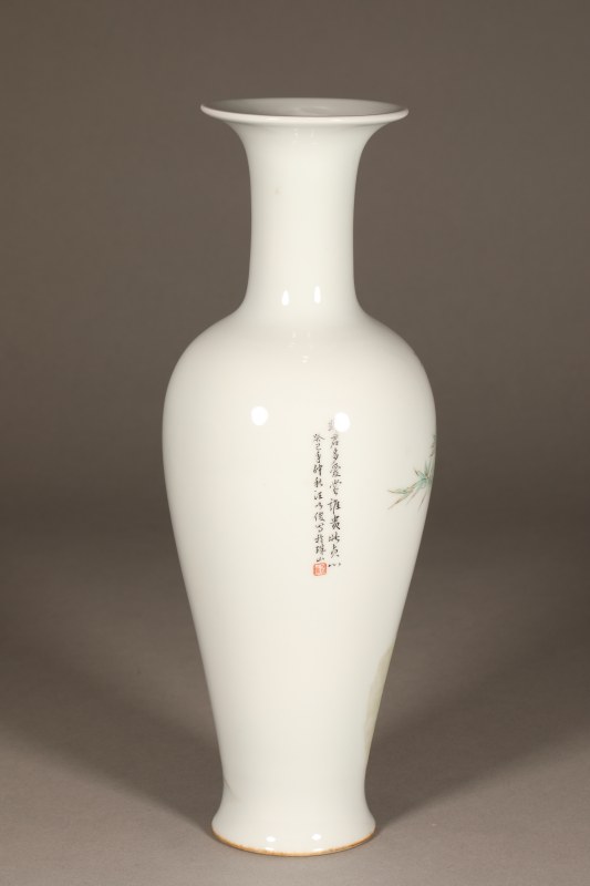汪以俊粉彩花鸟纹观音瓶 - 图6